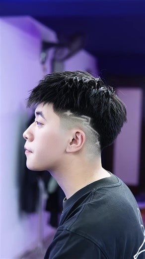 Kiểu tóc Layer Bung Ngắn Gọn Nam