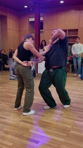 Bachata Dancing Move 💃 #BachataDance #SocialDancing