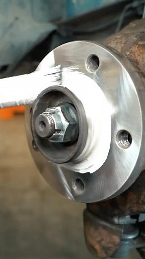 How to replace brake pads correctly 🛠️ #howto #brakesystem #brakepads #change #replacement #carparts