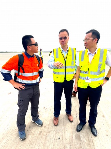 Today, Africa World Airlines had the privilege of flying the Chinese Ambassador, his esteemed delegates, and some Members of Parliament from Accra to Tamale for the historic commissioning of the Shandong Gold Mine. Proud to connect and support impactful journeys that foster international collaboration! ✈🇨🇳🇬🇭 #AfricaWorldAirlines #ConnectingGhana #ShandongGoldMine #InternationalPartnersh