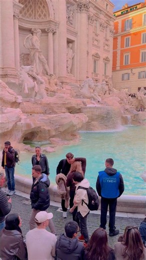 Fontana di Trevi #roma #italia