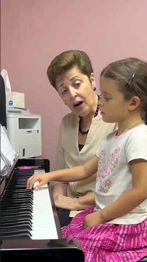 How to Easily Establish a Natural Hand Position in a Few Lessons.