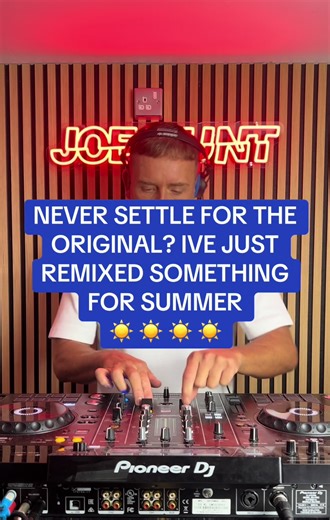 Using one of the most famous sing along vocals ever “GOYTE - SOMEBODY I USED TO KNOW” and sprinkle abit of Joe Hunt magic all over it ✨ Track id: Joe Hunt - Somebody I used to know 💙 #newmusic #joehunt #newmusicalert #foryou #tour #djlifestyle #ukgarage #speedgarage #trend #housemusic #musicistheanswer #joehuntmusic #djlife🔥 #djlife #mixmag #rawcuts #bassline #summervibes☀️ #summer