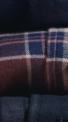 With our men's flannel shirts, we've added some Charles Tyrwhitt refinement to a casual classic. Crafted from pure cotton, these lightweight styles are pleasingly soft and supremely comfortable. Look for touches such as our neat, updated collars and smooth plackets that make these a smart choice to wear with chinos. | Charles Tyrwhitt