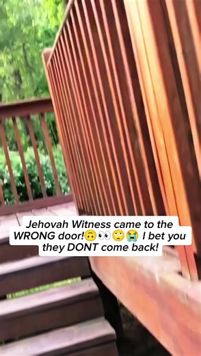 Jehovah's Witness Encounter: The Unusual Door Response