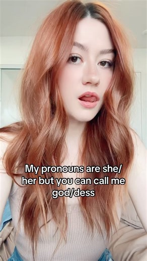 Katie Katrina | On your knees | Instagram