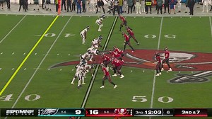 Eagles' defensive line engulfs Baker Mayfield for sack
