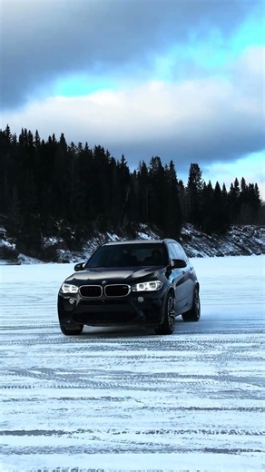 Supercars dont hibernate in YYC🥶 #yyc #supercars #lake #winter #snow #2026 #canada #exoticcars #car