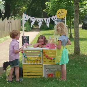 223K views · 869 reactions | Encourage your little entrepreneur with this adorable DIY.  Follow the full instructions >> https://hg.tv/2Ja8FfX  | HGTV | Facebook
