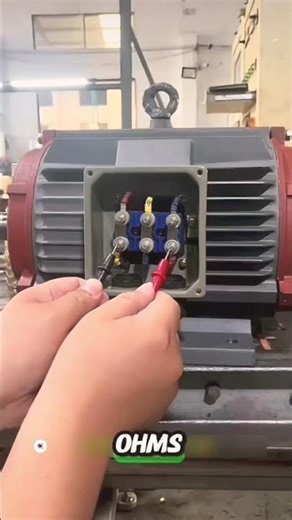 How to test a 3-phase motor with a multimeter? #electrical #motor #viral #electricmotor #multimeter