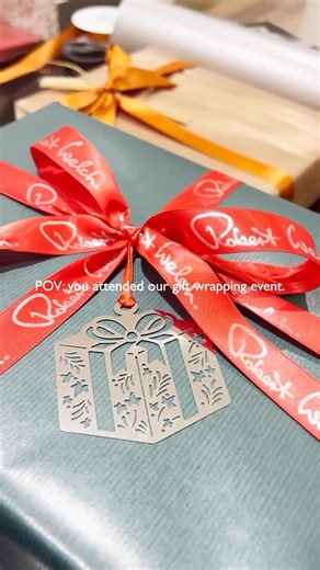 Robert Welch Designs on Instagram: "POV: you attended our gift wrapping event. We had a wonderfully festive day at our Chipping Campden Studio Shop with celebrity gift-wrapper @janemeans. A huge thank you to everyone who visited!"