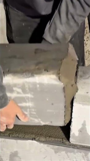 First,the construction process and the techniques used workers to install reinforced concrete blocks