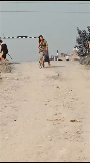 Shivani sharma on Instagram: "Hamar sorho shingar ❤️❤️❤️"