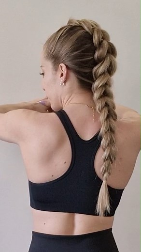 GYM GIRL HAIRSTYLE EASY HACK🏅 #cheveux #hairhacks #hairstyles #HairStyle #hairtips #cheveuxlongs #easyhairstyle #coiffuretendance #cheveuxbouclés #coiffuredujour #cheveuxsains #coiffurerapide #longhair #coiffure #hairstyle #grwm #coiffurefemme #hair #Hairstylesideas #coiffeuse #tresse #tresses #trends #hairstyleinspo #tutocoiffure #hairinspo #hairtutorial #braidhair #braidstyles #braidedhairstyles | poppy_hairstyles