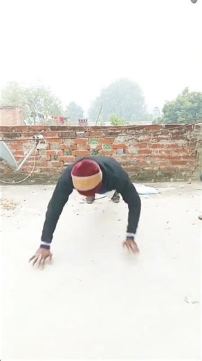 How To Do Clap Push Ups #shorts #clappushups real body 💪 Fitness #healthandfitness #trending #reels