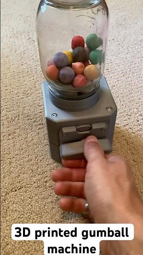 Simple 3D printed mechanical toy.