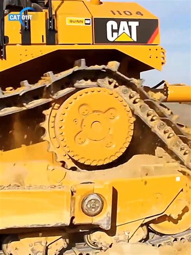 8.1K views · 244 reactions | Cat D11T - The King of Dozers in Action! #CatD11T #BulldozerPower #HeavyEquipment #Earthmoving | Earthmover Legends | Facebook