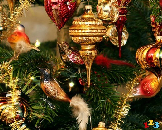 Season's Greetings - Happy Holidays - send free eCards from 123cards.com