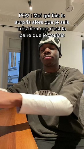 Joyeux Noël de la part de Wethenew #sneakers #noël #cadeaux