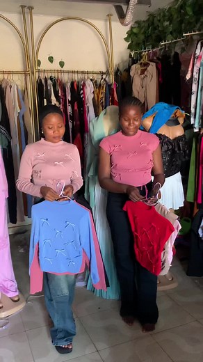 Stylish Crop Top Outfit Ideas for 2024