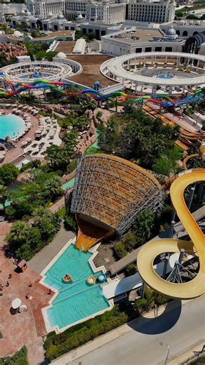 3.1K views · 180 reactions | 20 % Rabatt auf Themenpark-Eintrittskarten für das Jahr 2025! Sichere dir jetzt dein Ticket! | The Land of Legends | Facebook