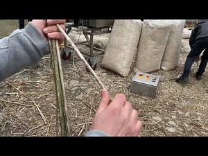 Hemp mini decorticator