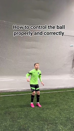 859K views · 10K reactions | Morning my friends #tips #trick #olahraga #reels #fyp #viral #skill #pemula #football #cintabola #futsal #Indonesia #vedeobola #garudadidadaku #minisoccer #timnas | alfarisyi all in one | Facebook