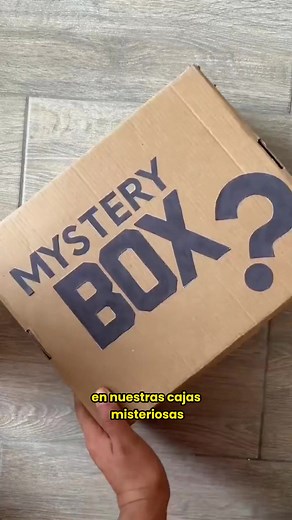 Nuestras CAJAS MISTERIOSAS tiene productos como relojes inteligentes, audífonos,entre otras variedades que puedes encontrar. PIDE TU CAJA MISTERIOSA AL NÚMERO DE WHATSAPP ☎️910355456 #cajamisteriosa #caja #mysterybox #sorpresa #cajasorpresa #productos #tiktok #paratii #perú