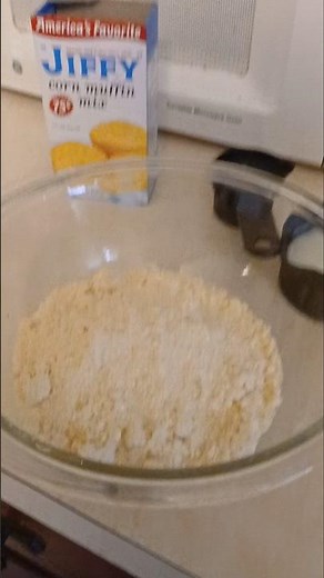 How to make Jiffy Mix Corn Muffins