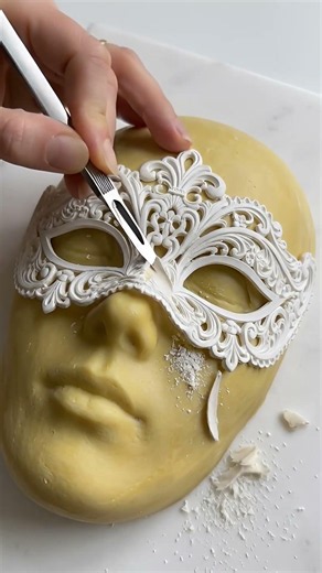 Enchanting Mask Craft: A Delightful Decor Creation!