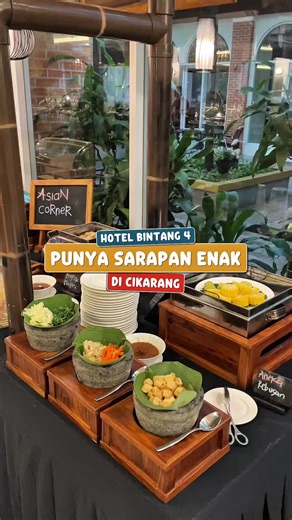 Rekomendasi hotel yang punya sarapan enak di cikarang! Lokasinya di @Java Palace Hotel Lagi ada promo free beverage di @Seruni Coffeeshop kalau booking kamarnya direct lewat WA 0821-2360-9420 Jadi, kapan kalian mau coba sarapan disini juga? #hotelbreakfast #hotelcikarang #rekomendasihotel #tiktokgoschoolholidayfest #hosellagency #hostar #kulinercikarang #kulinerbekasi