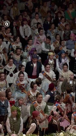 💐Emoció, tradició i orgull faller en l'Exaltació de les falleres majors de València 2026. ⏰Divendres, a les 21:50 h Exaltació de la fallera major, Carmen Prades ⏰Dissabte, a les 17:10 h Exaltació de la fallera major infantil, Marta Mercader 🎇🔥Les màximes representants de les #Falles2026 reben l’estima, el respecte i l’admiració de tot el col·lectiu faller en un acte que unix tradició i sentiment. 🎙️La gala la conduiran els periodistes Ferran Cano i Montse Català, cap de Cultura del Departame