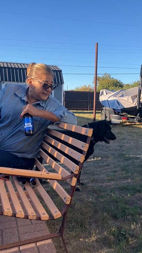 Just Crue and a bunch of beer drinkers Cheers! | Sam Hernandez