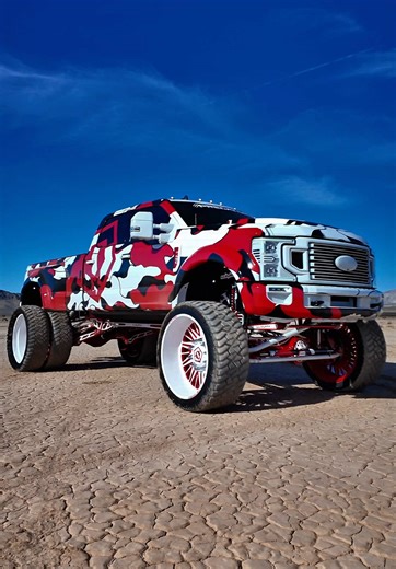 Built to stand out 💯 @kingranch_450 #F450 on 42” New Mutant X-MT Predator Tires and 30” @TISwheels @calz.kustom @brandon24v @elevate_mfg #NewMutantXMT #PredatorTires