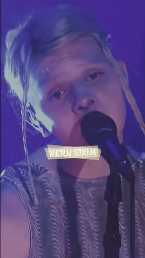 Aurora - Runaway (Live Performance)