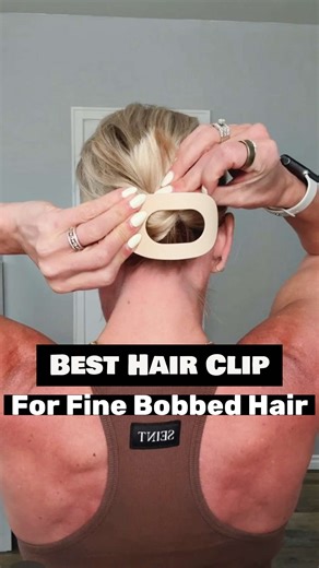 Bob girls with fine hair… I finally found the one 🙌 This flat clip is a 10/10 — holds all day, , perfect for vacation hair, doesn’t stick out, and is actually comfortable (car-seat approved!). No slipping. No bulk. No poking. Just easy, everyday hold for my fine bob. Find details in my profile link under the Amazon tab. #BobHairLife #FineHairHacks #ShortHairTips #Over40Style #MomHair