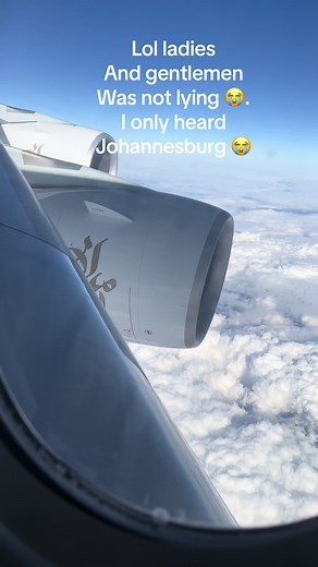 Flight Attendant Tips for a Smooth Journey