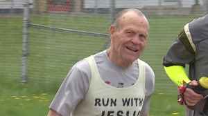 90-year-old runner defeats Kalamazoo Half Marathon, sets record in age group