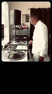 625K views · 36K reactions | It is Another 헛헼혁 헠헶혅 by 헗헝 헠헶헸헲, Blackstreet - Before I Let You Go & Michel'le - Something In My Heart… #djmike #InDaMix #livedj #blending #djmix #marvingaye #epmd #salutethedj #hiphop #music #labwork | James M. Garrett | Facebook