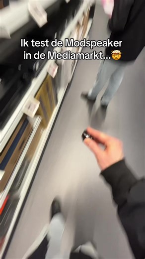 Testing the Modspeaker at MediaMarkt: A Unique Experience