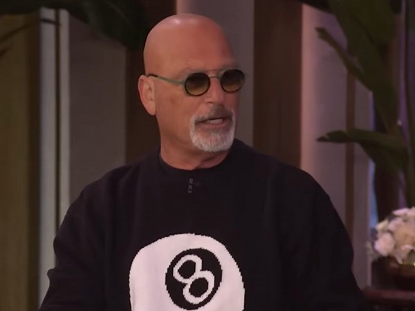 Howie Mandel snaps at Kelly Ripa in weirdly tense interview: ‘IT DOESN’T MAKE ANY SENSE’