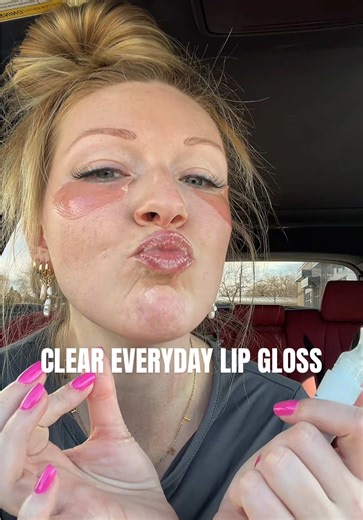 The Ultimate Clear Everyday Lip Gloss Guide