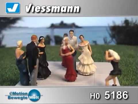 ADD REALISM TO YOUR HO LAYOUT, Viessmann 5186 HO Functional Dancing Women