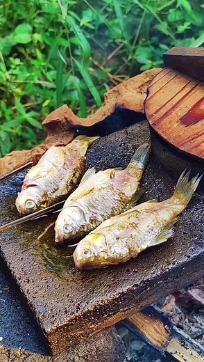 Delicious Braised Crucian Carp Recipe