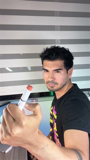Desenhando o Mario em 2 estilos diferentes ❤️