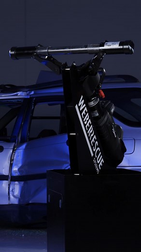 The perfect combination - the SMART-FORCE RIT tool and the RZM-CRT mechanical rescue ram. 🦾✂ The cylinder is simply inserted into the holders of the tips and significantly extends the range of applications of the RIT tool! 😎 ========================== Die perfekte Kombi - das RIT-Tool SMART-FORCE und der mechanische Rettungszylinder RZM-CRT. 🦾✂ Der Zylinder wird einfach in die Aufnahmen der Spitzen eingesetzt und erweitert den Anwendungsbereich des RIT-Tools nochmal deutlich! 😎 | WEBER RESCU