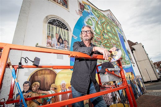 I painted forever changing Portsmouth mural depicting local life in incredible detail