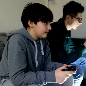 202K views · 694 reactions | For nearly 20 years, childhood obesity has remained a public health crisis. But progress has been made to better understand its causes while making new solutions available today. Change starts with knowledge: ucla.in/2SFTu2q UCLA Health #UCLA100 #KnowledgeSolves | UCLA | Facebook