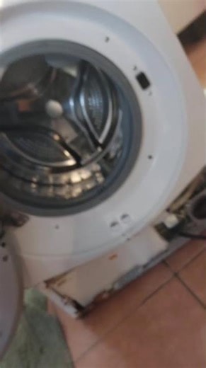Comment réparer une machine à laver LG qui ne vidange plus / n'essore plus