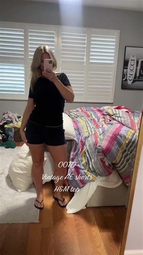 Vintage Fashion: How to Style Y2K Looks